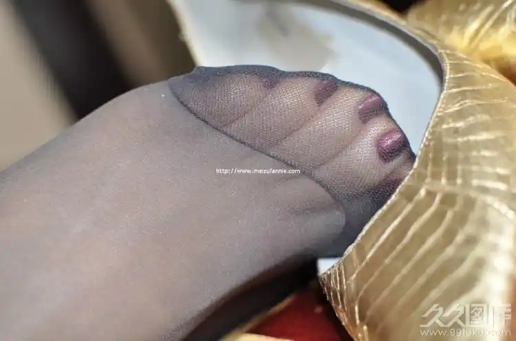 【转载】视觉灰丝高跟儿.