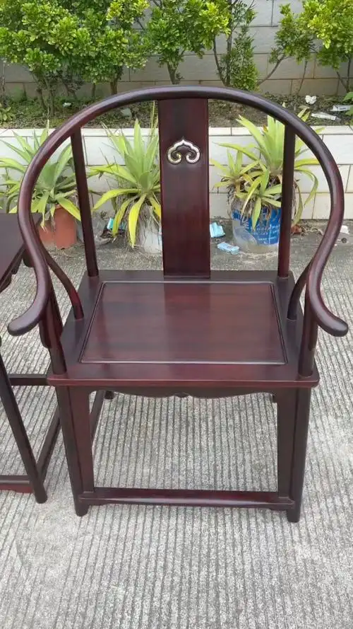 一套小叶紫檀圈椅,彰显霸王气息