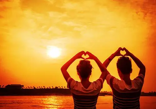 唯美夕阳情侣图片和你一起看夕阳