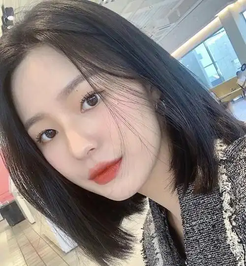 长脸女生适合什么发型? 长脸型适合什么刘海图4