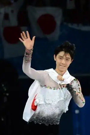 三大社:过多失误使陈伟群失金 羽生结弦创纪录