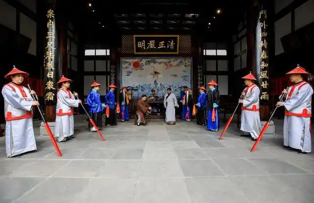 古代流放女犯往返数千里,衙役为何要抢着押送?实情揭露社会现实