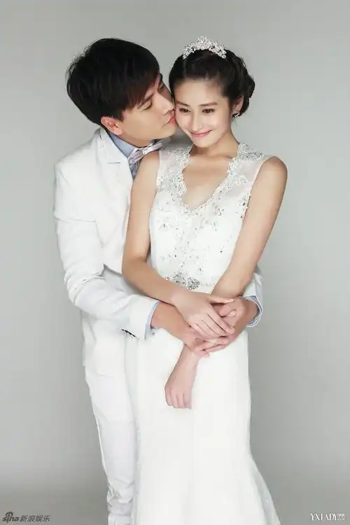 王传一的老婆周俐均照片资料王传一颖儿吻戏照片