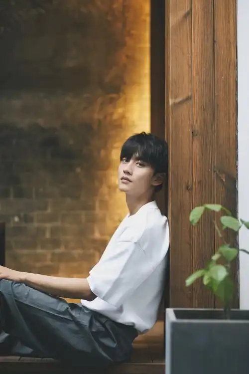 2001年7月5日出生于福建省,中国内地影视男演员