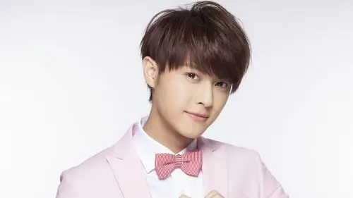 邱胜翊阳光帅气写真图片桌面壁纸壁纸