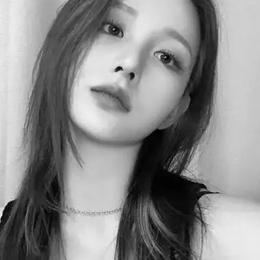 黑白高冷成熟御姐头像图片111张_女生头像_头像屋