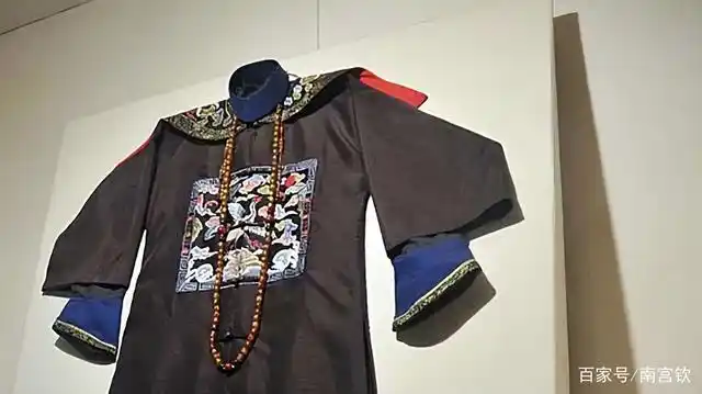 自古北漂多艰难,清朝北漂京官没钱吃饭,几十年买不起一套官服