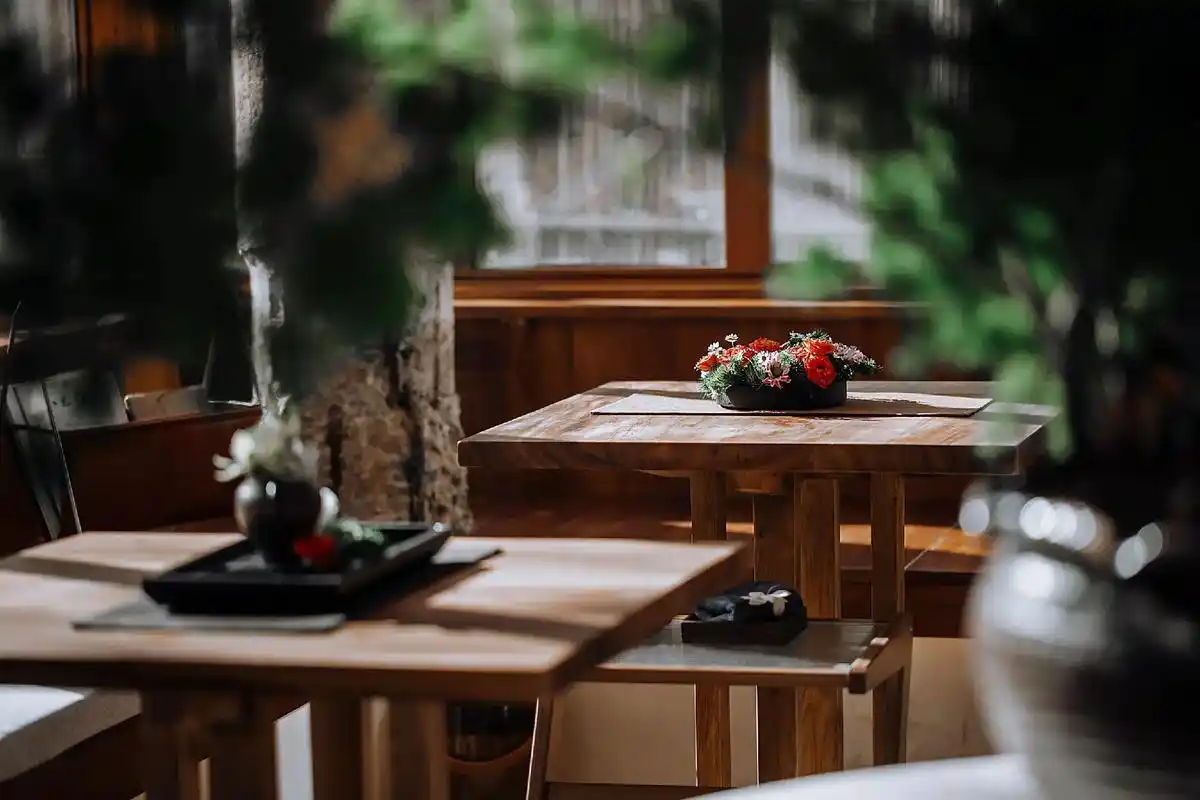 新中式美学茶馆冬天必去茶空间花艺沙龙课