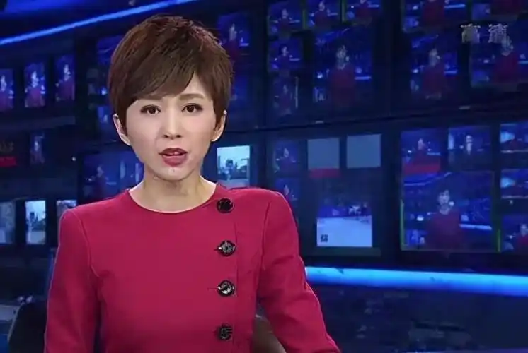 央视主持人沈旭华意外推错门走上不归路生命停在了33岁