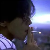 霸气抽烟男生个性头像