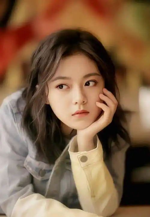 盘点八位零零后女星,各有优点,有人可爱,有人优雅,你喜欢谁_演技_赵今