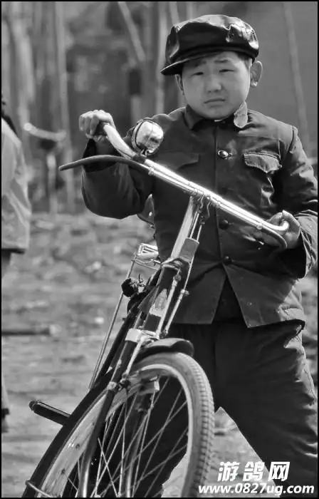 80后的看过来还记得割猪草的日子吗一组经典的80年代老照片满满的回忆