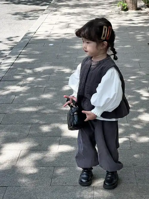 3岁女儿韩里韩气的这样穿好温柔