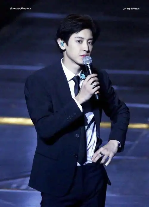 exo论巅峰期谁最帅#反正悄悄的 有一枚唯一官面帅哥朴灿烈永在巅峰
