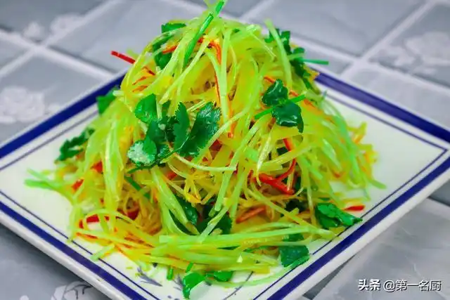 脆嫩清香的凉拌笋丝这样做营养价值可以提升一倍快试试吧