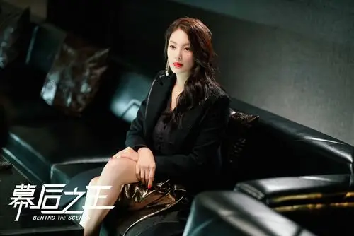 张雨绮《幕后之王》明日开播 实力诠释自信与美