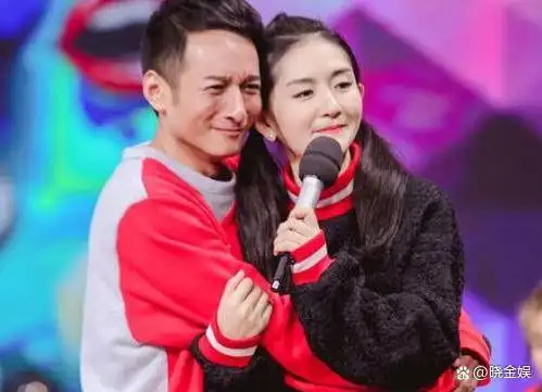 李维嘉和谢娜合体系在快本停播500天之后的首次线下同框