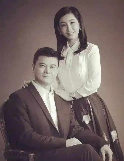 原创被李湘横刀夺爱的秦海璐嫁二婚男生9斤巨婴和婆婆同住很幸福