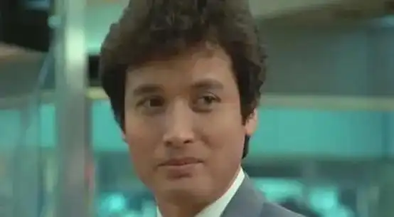 秦祥林:再婚娶小16岁化妆师,婚后生两子,终获幸福