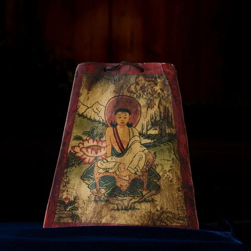 清代藏传画师纯手绘米拉日巴画像老唐卡随身老唐卡供奉摆件收藏品