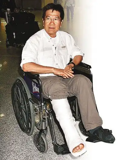 何守信埃塞俄比亚足踝骨折吃两排止痛药返港