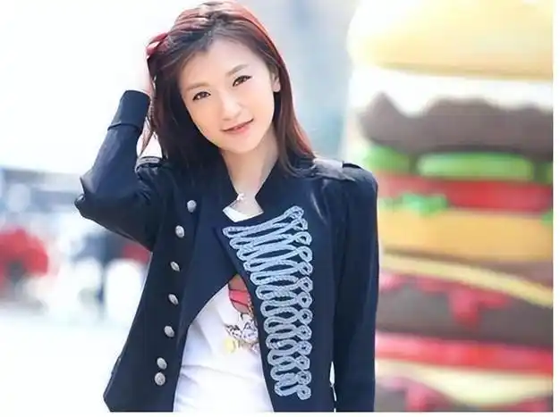 她因太漂亮被赵本山看中,却因"潜规则"被雪藏,如今37岁怎样了