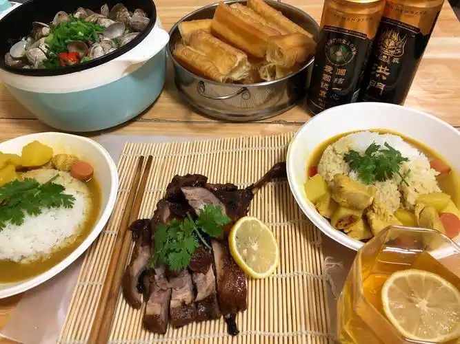 一个人在外面也要好好吃饭