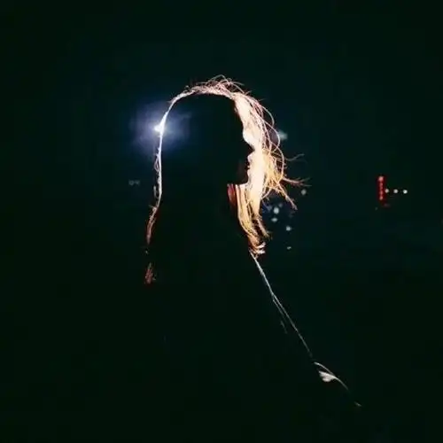 执着的句子微信伤感心碎的短句子你有你的执着我有我的洒脱