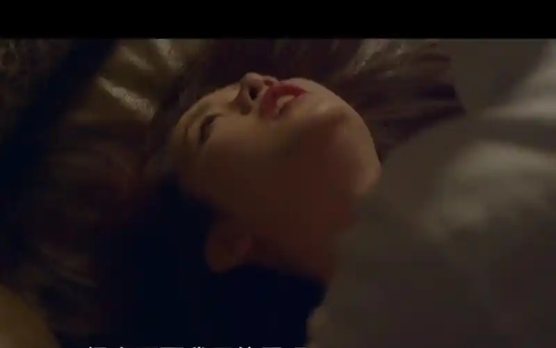 韩国大尺度伦理剧:小姨子因为工作住在了姐姐家里,这可把姐夫高兴坏了