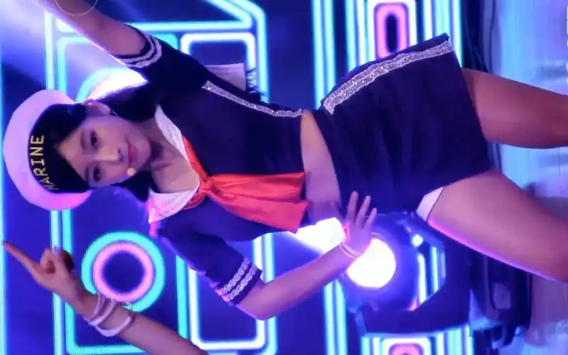 150803 朴素妍直拍 (soyeon, t-ara) - 4. (roly poly)