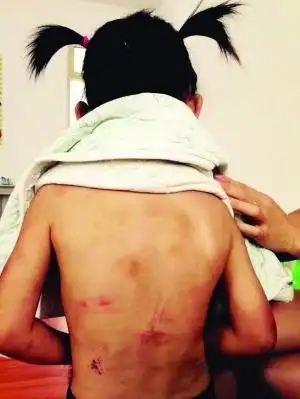 "焦点"事件在9月20日凌晨有了答案,女孩的妈妈以"幸福2016"的网名,在