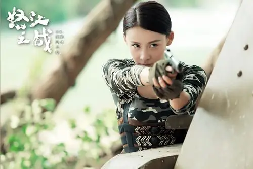 贾青《怒江之战》将收官 暴雨拍戏频受伤