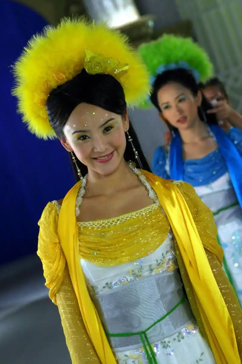 《欢天喜地七仙女》:童年的回忆 《欢天喜地七仙女》是一部经典神话