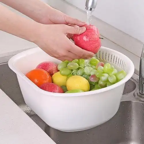 知道水果类食物要洗干净后再吃. 2.学习用正确的方法洗水果.