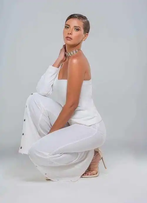 埃及女演员埃曼埃尔阿西