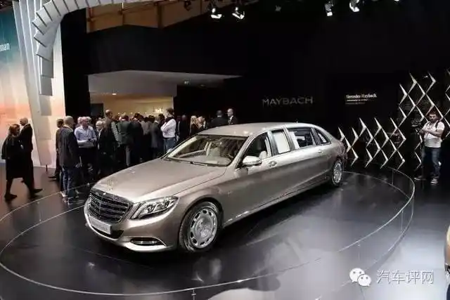 1200万的奔驰迈巴赫s600普尔曼加长超豪华轿车总统专用防弹车辆