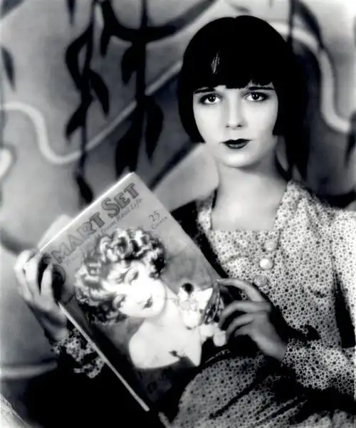 露易丝·布鲁克斯(英文名:louise brooks )1906年11月4日-1985年8月8