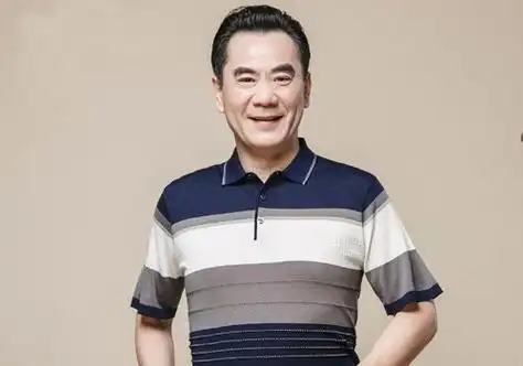 50岁以上中老年人男士梳背头成熟稳重有格调 - 男士短发 - 发型社