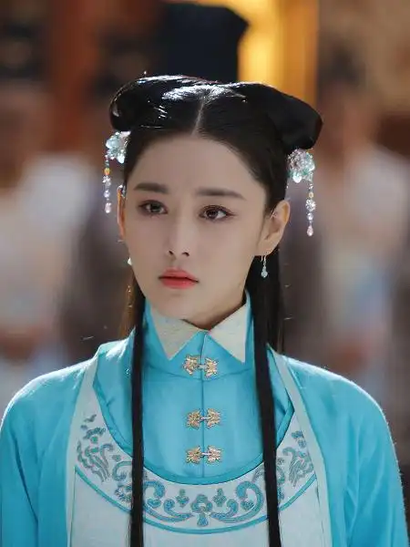 张馨予古装剧照,看过图4的都追剧去了!