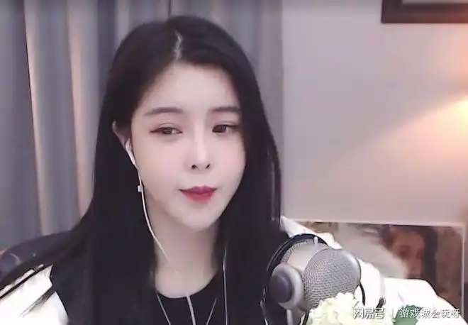 斗鱼十大巅峰主播最终排名旭旭宝宝两连冠阿冷成唯一三朝元老