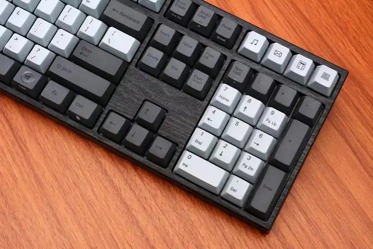 全靠做工,用料,阿米洛va108m木纹机械键盘