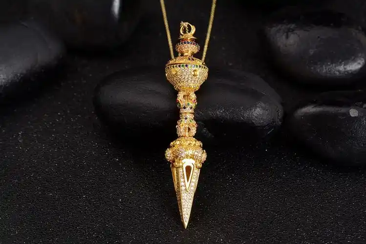 普巴杵西藏传佛教饰品黄铜镀金通天珠宗教法器降魔挂坠金刚杵配饰