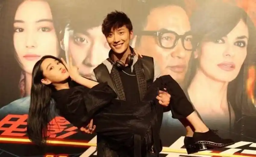 二,徐璐,乔任梁和徐璐参加了《我们相爱吧》,这档属于假想情侣节目