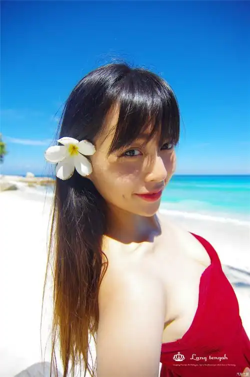 读图模式_【美女模特大长腿】穿比基尼在马来西亚拍写真_自驾游论坛