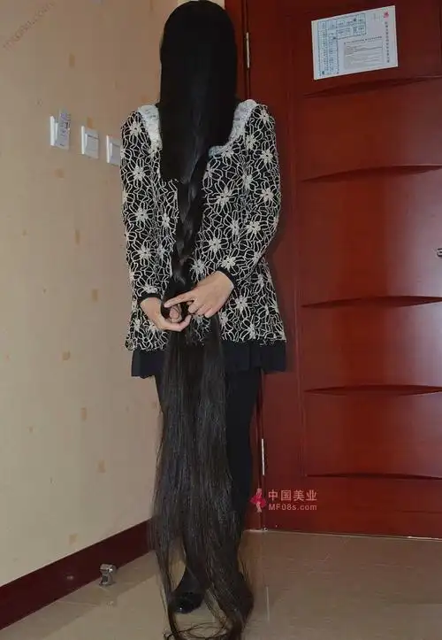 剪下姑娘一头如丝般极地长发爱的边缘16528