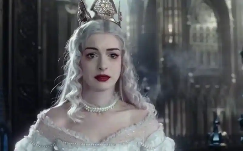 【爱丽丝梦游仙境】红皇后等了这么多年,只为白皇后的一句道歉.