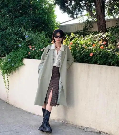 绿色穿搭,清新脱俗的色彩,才是制造氛围感的关键|大衣|米黄色|搭配法