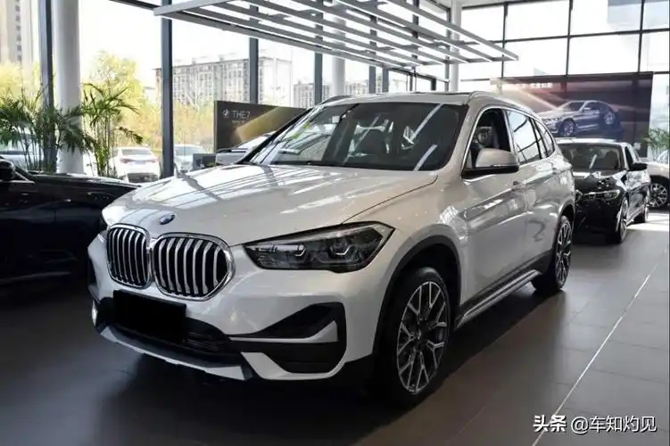 20多万就能开上豪华suv2021款宝马x1性价比如何