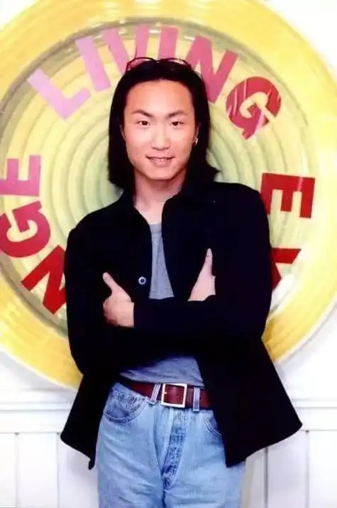 郑中基为什么叫太子基 郑中基的父亲多有钱-大连问答网