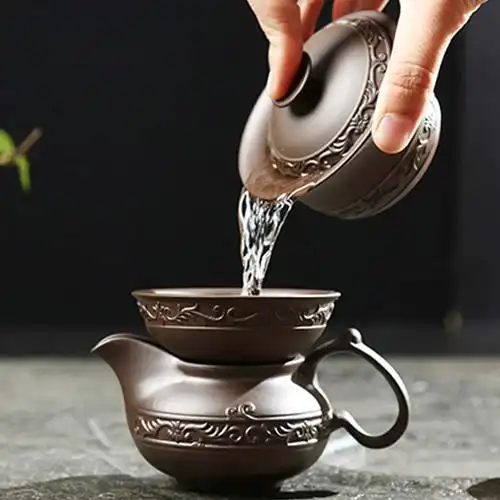 陶瓷茶具已经过时了,现在流行紫砂茶具,让你的茶水芳香四溢